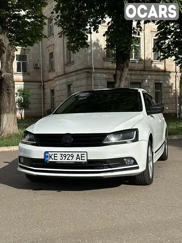 Седан Volkswagen Jetta 2014 2 л. Автомат обл. Дніпропетровська, Кривий Ріг - Фото 1/21