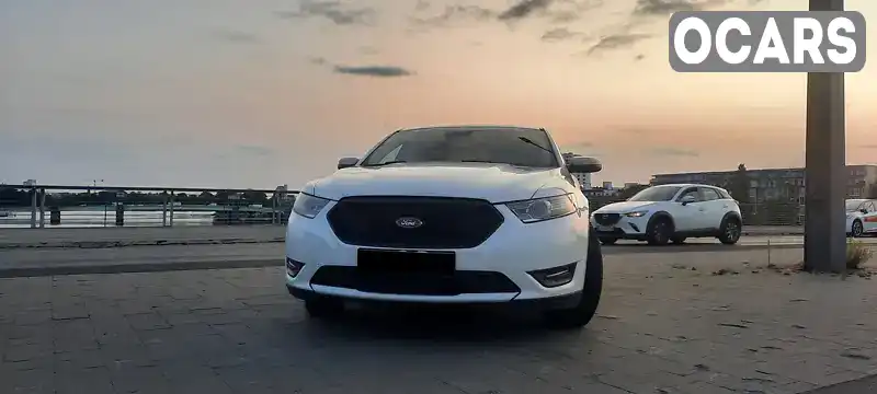 Седан Ford Taurus 2015 3.5 л. Автомат обл. Черновицкая, Черновцы - Фото 1/12