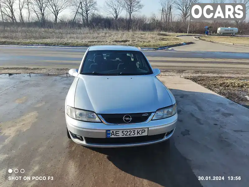 Седан Opel Vectra 1998 1.8 л. Ручна / Механіка обл. Дніпропетровська, Синельникове - Фото 1/11