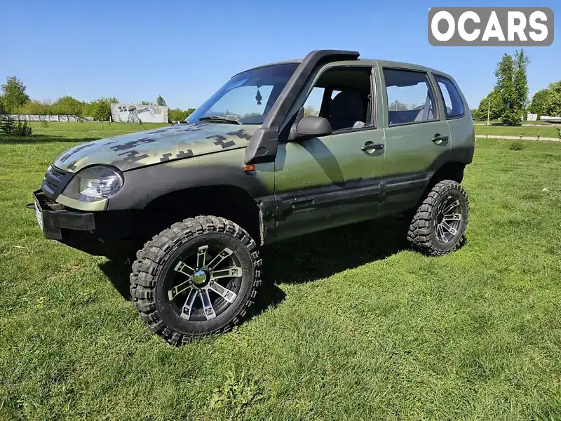 Позашляховик / Кросовер Chevrolet Niva 2004 1.69 л. обл. Сумська, Конотоп - Фото 1/10