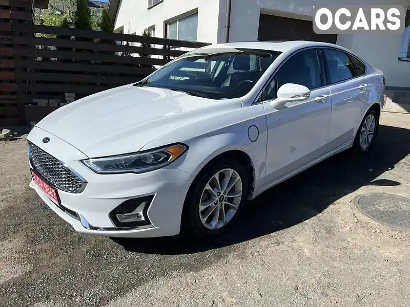 Седан Ford Fusion 2019 2 л. Вариатор обл. Львовская, Львов - Фото 1/7