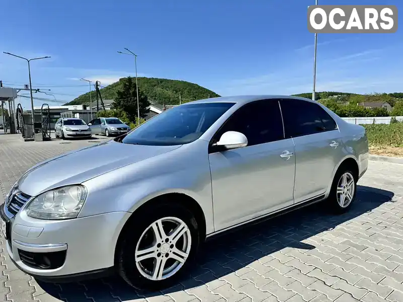 Седан Volkswagen Jetta 2006 1.6 л. Автомат обл. Закарпатська, Мукачево - Фото 1/13