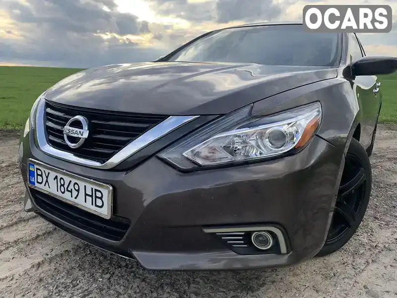 Седан Nissan Altima 2016 2.5 л. Варіатор обл. Хмельницька, Хмельницький - Фото 1/11