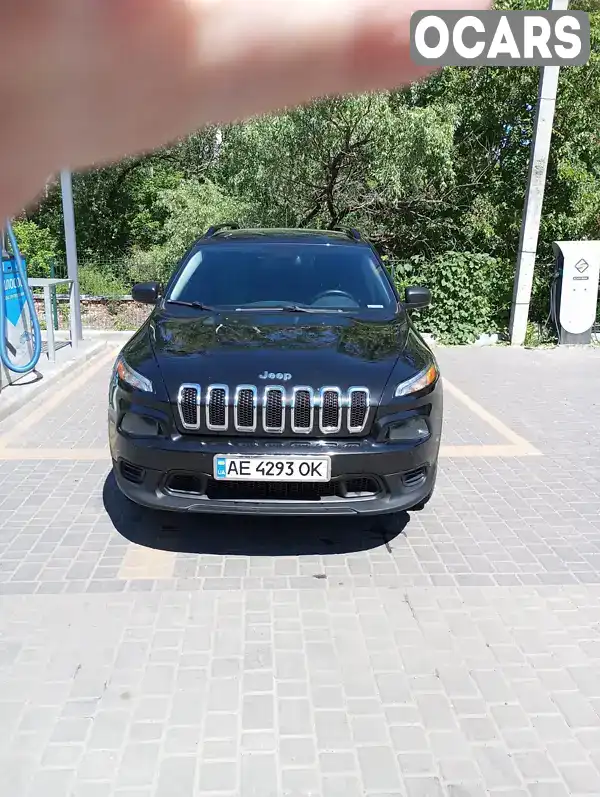 Внедорожник / Кроссовер Jeep Cherokee 2015 2.36 л. обл. Днепропетровская, Днепр (Днепропетровск) - Фото 1/8