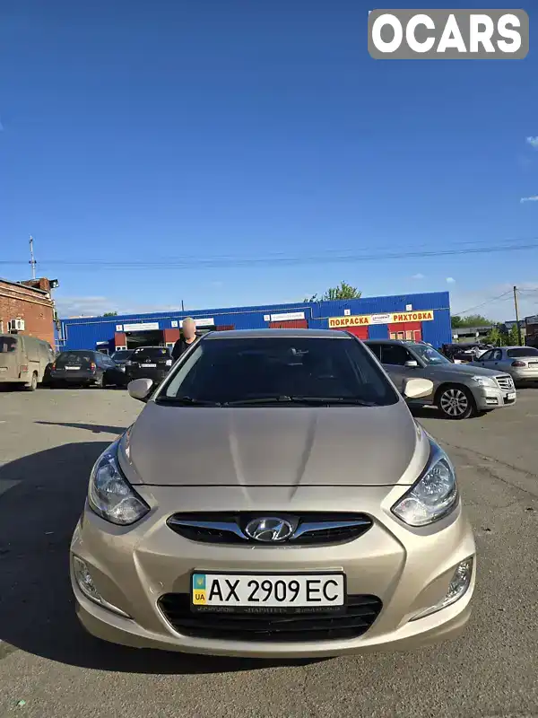 Хэтчбек Hyundai Accent 2012 1.4 л. Ручная / Механика обл. Харьковская, Харьков - Фото 1/21