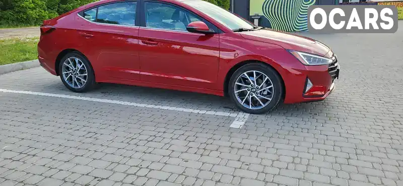 Седан Hyundai Elantra 2018 2 л. Автомат обл. Киевская, Киев - Фото 1/21