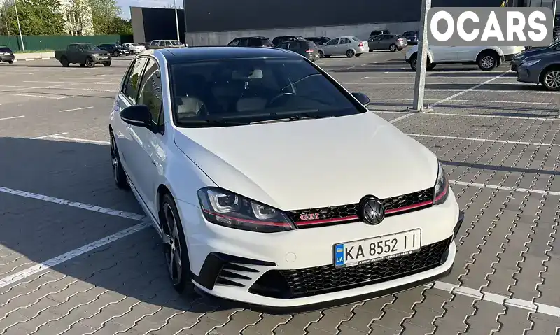 Хэтчбек Volkswagen Golf GTI 2016 2 л. Автомат обл. Киевская, Киев - Фото 1/10