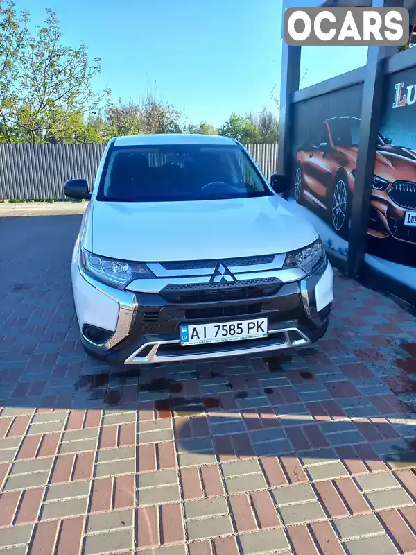 Внедорожник / Кроссовер Mitsubishi Outlander 2018 2.36 л. Вариатор обл. Киевская, Переяслав - Фото 1/16