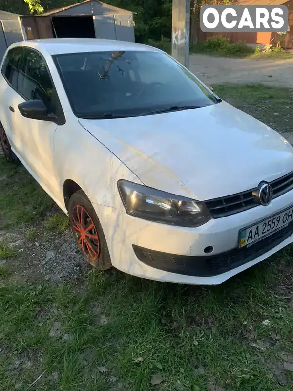 Хетчбек Volkswagen Polo 2014 1.2 л. Ручна / Механіка обл. Київська, Київ - Фото 1/9