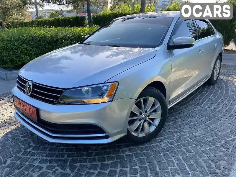 Седан Volkswagen Jetta 2015 1.8 л. Автомат обл. Дніпропетровська, Дніпро (Дніпропетровськ) - Фото 1/17