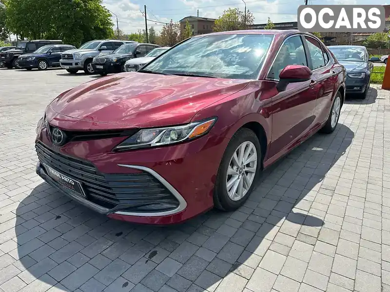 Седан Toyota Camry 2023 2.5 л. Автомат обл. Львовская, Львов - Фото 1/21