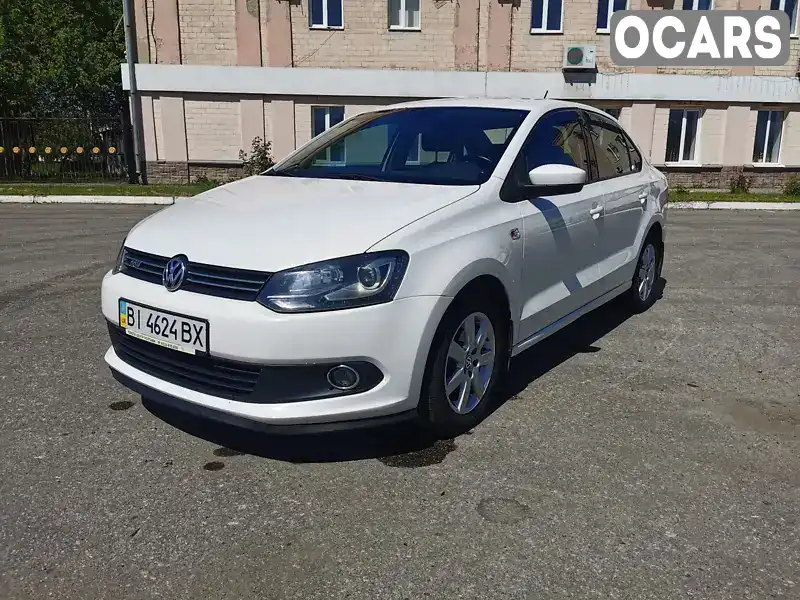 Седан Volkswagen Polo 2013 1.6 л. Ручна / Механіка обл. Полтавська, Полтава - Фото 1/19