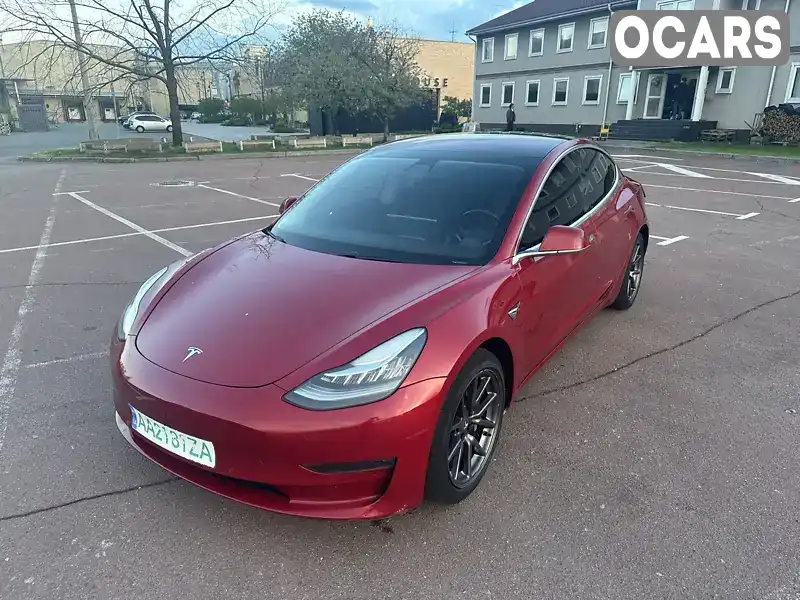 Седан Tesla Model 3 2018 null_content л. обл. Київська, Київ - Фото 1/21