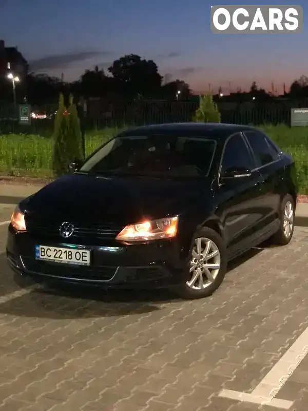 Седан Volkswagen Jetta 2012 2.5 л. Автомат обл. Львовская, Стрый - Фото 1/9