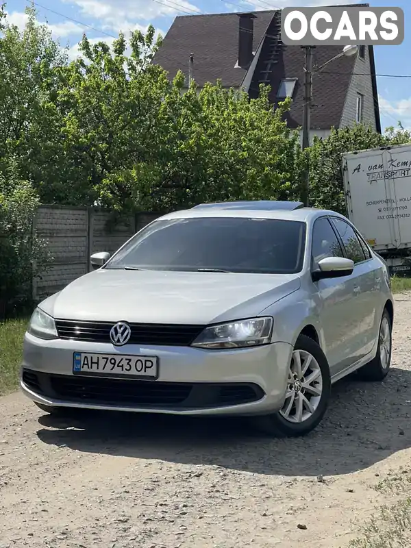 Седан Volkswagen Jetta 2011 2.48 л. Автомат обл. Харківська, Харків - Фото 1/21