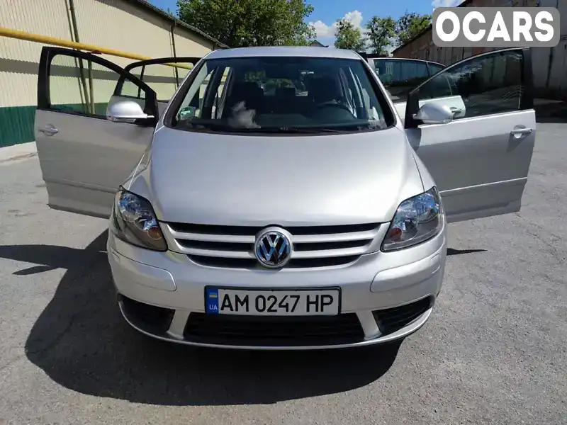 Хетчбек Volkswagen Golf Plus 2005 1.6 л. Ручна / Механіка обл. Житомирська, Звягель - Фото 1/21