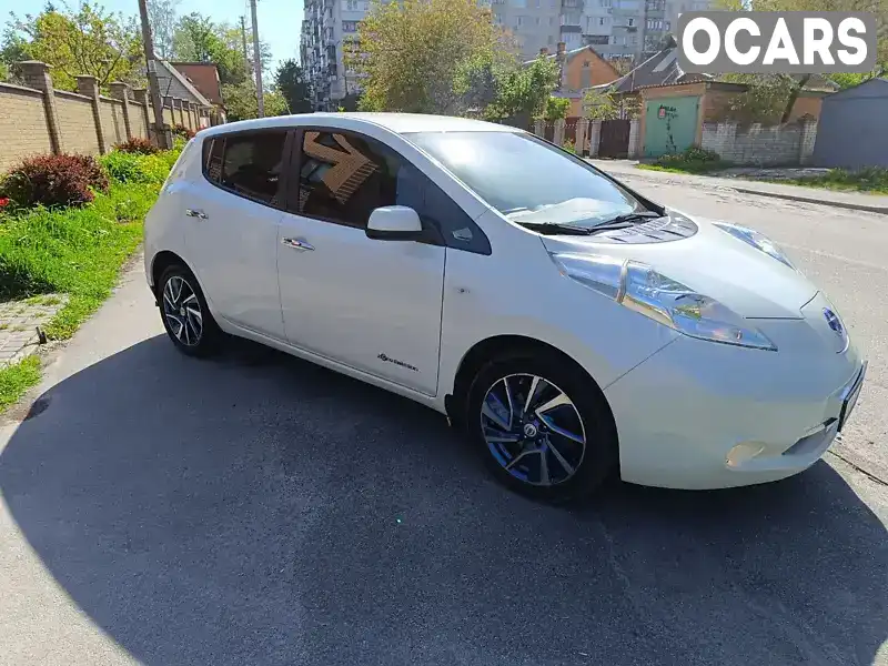 Хэтчбек Nissan Leaf 2015 null_content л. обл. Винницкая, Винница - Фото 1/21