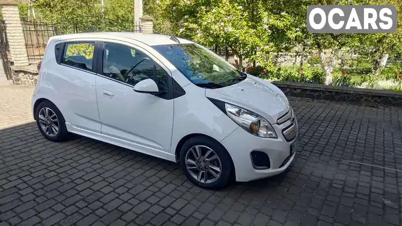 Хэтчбек Chevrolet Spark 2015 null_content л. Автомат обл. Ровенская, Ровно - Фото 1/21