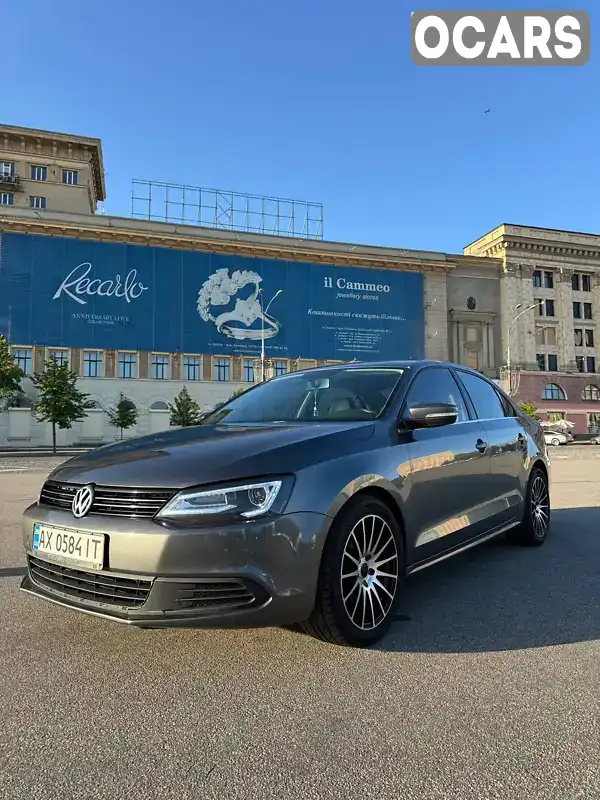 Седан Volkswagen Jetta 2013 2.5 л. Автомат обл. Харківська, Харків - Фото 1/19