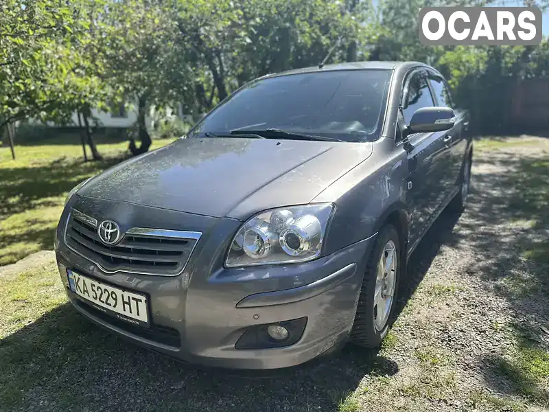 Седан Toyota Avensis 2003 1.8 л. Автомат обл. Черкасская, Каменка - Фото 1/9