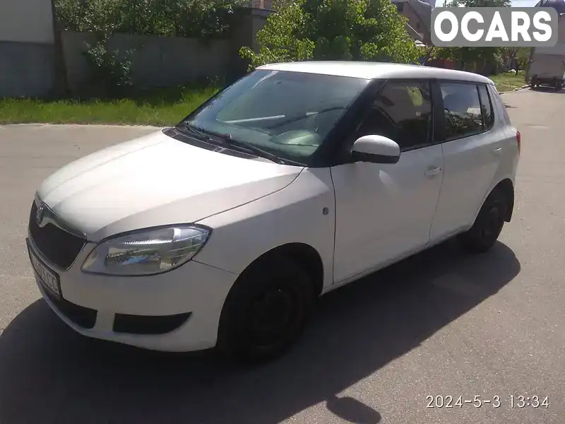 Хэтчбек Skoda Fabia 2014 1.4 л. Ручная / Механика обл. Киевская, Киев - Фото 1/14