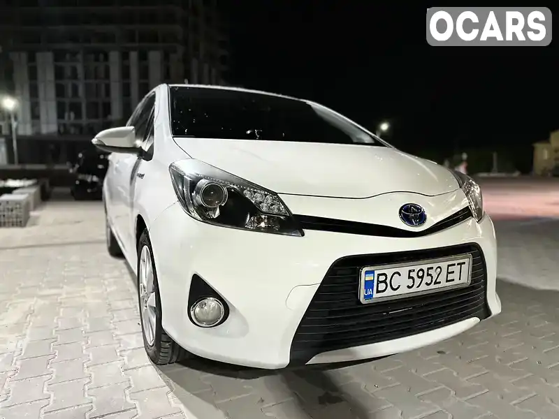 Хетчбек Toyota Yaris 2012 1.5 л. Варіатор обл. Львівська, Львів - Фото 1/21