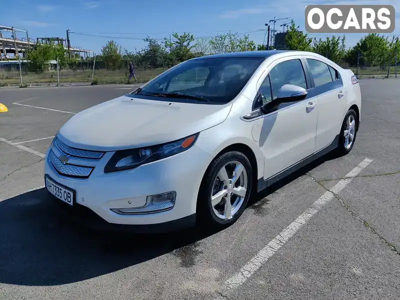 Хэтчбек Chevrolet Volt 2011 null_content л. Автомат обл. Киевская, Киев - Фото 1/13