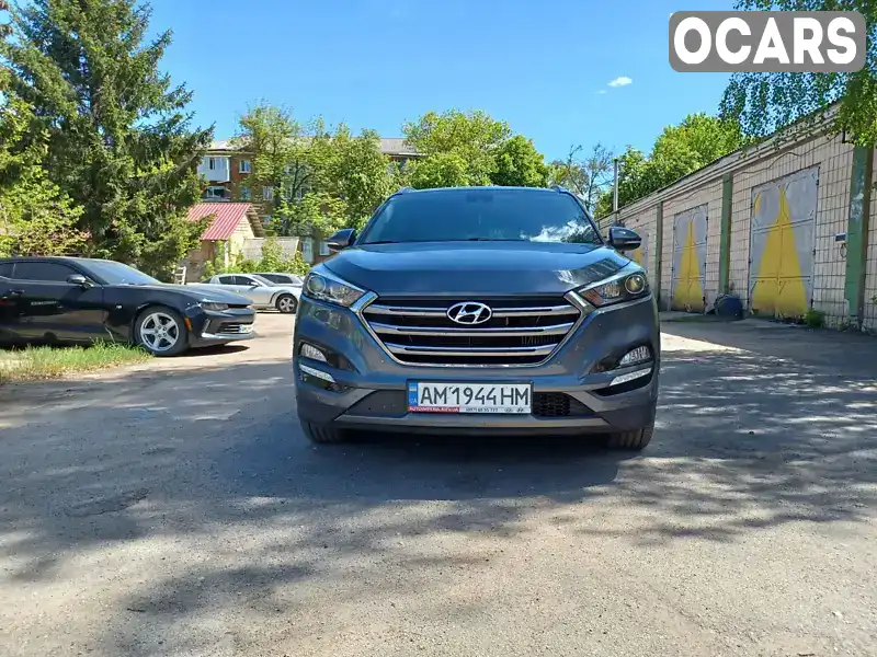 Внедорожник / Кроссовер Hyundai Tucson 2015 2 л. Автомат обл. Житомирская, Коростень - Фото 1/18