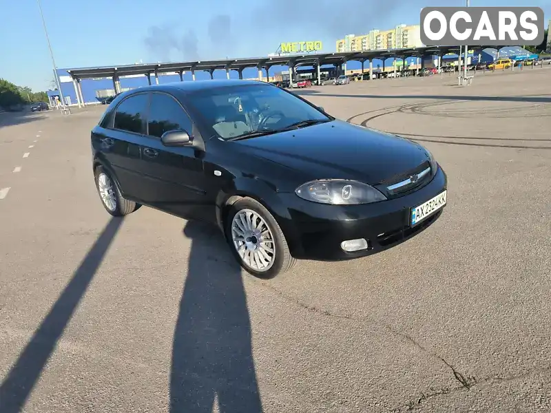 Хетчбек Chevrolet Lacetti 2005 1.8 л. Ручна / Механіка обл. Харківська, Харків - Фото 1/15