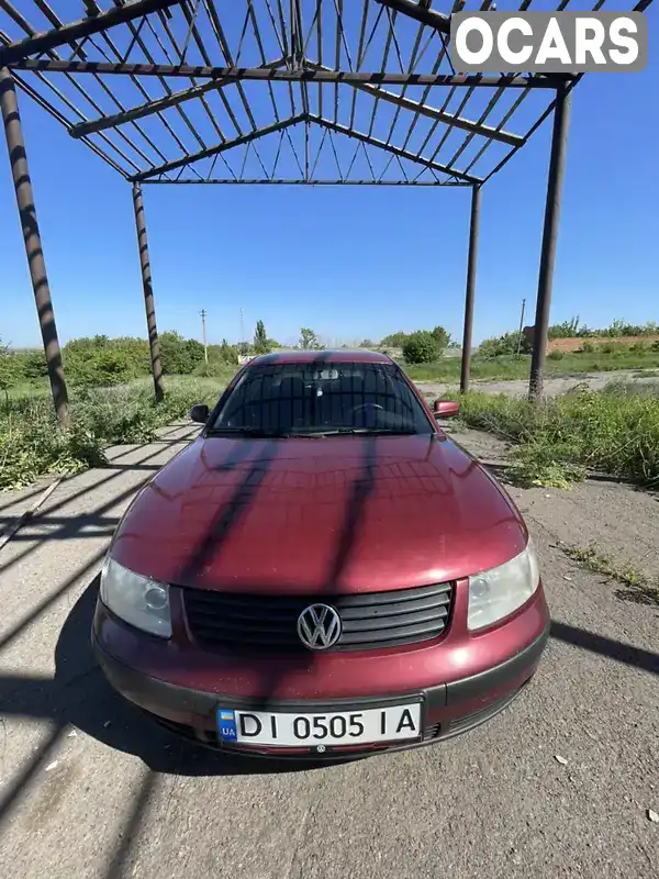 Седан Volkswagen Passat 1999 1.6 л. Ручна / Механіка обл. Вінницька, Тростянець - Фото 1/17
