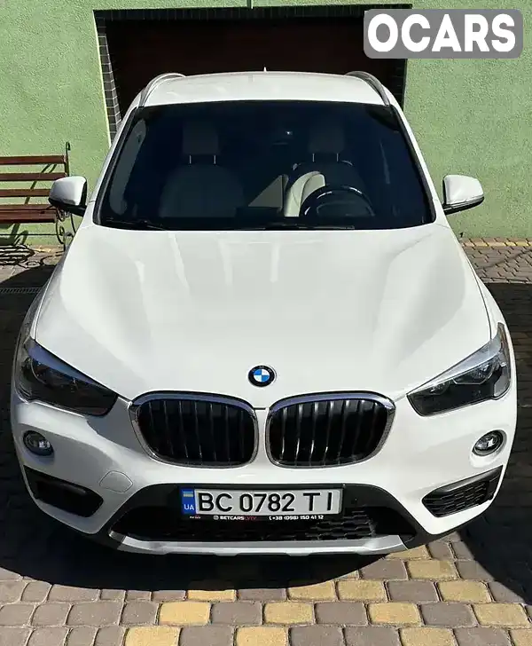 Позашляховик / Кросовер BMW X1 2018 2 л. Автомат обл. Львівська, Львів - Фото 1/21