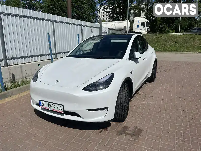 Внедорожник / Кроссовер Tesla Model Y 2022 null_content л. Автомат обл. Полтавская, Полтава - Фото 1/13