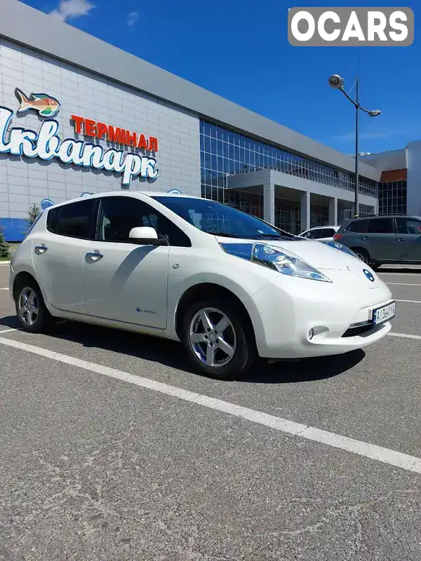 Хэтчбек Nissan Leaf 2015 null_content л. Автомат обл. Киевская, Киев - Фото 1/8