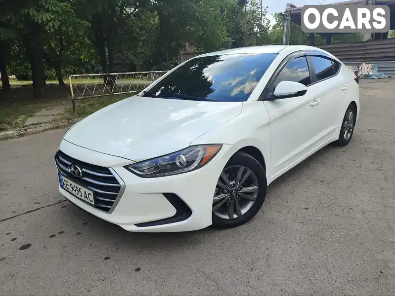 Седан Hyundai Elantra 2017 2 л. Автомат обл. Днепропетровская, Кривой Рог - Фото 1/13