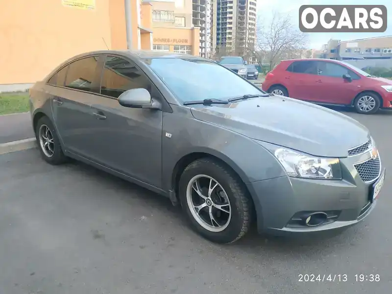 Седан Chevrolet Cruze 2011 1.8 л. Ручна / Механіка обл. Харківська, Харків - Фото 1/21