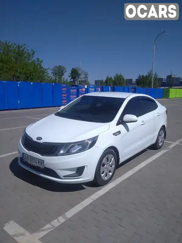 Седан Kia Rio 2013 1.4 л. Ручная / Механика обл. Винницкая, Винница - Фото 1/21