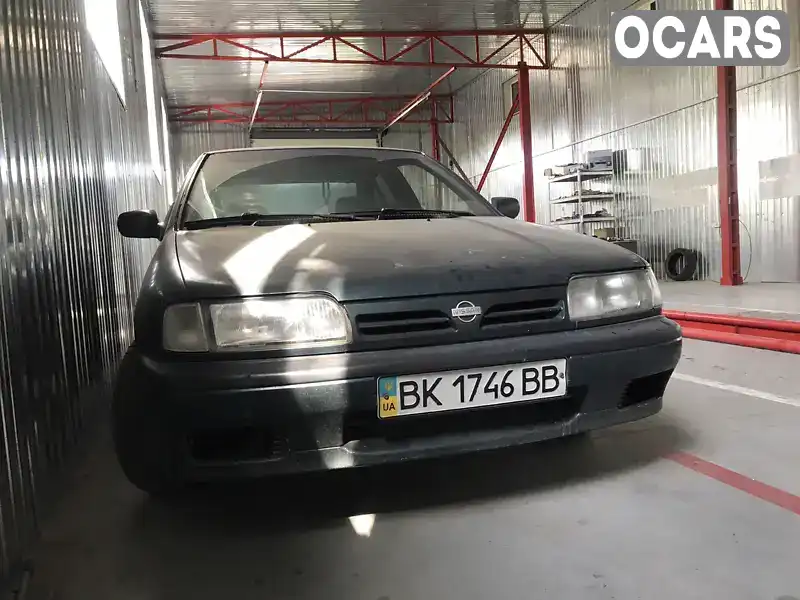 Седан Nissan Primera 1993 1.6 л. Ручная / Механика обл. Ровенская, Ровно - Фото 1/7