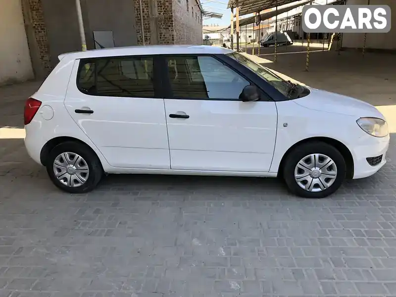 Хэтчбек Skoda Fabia 2014 1.4 л. Ручная / Механика обл. Ивано-Франковская, Ивано-Франковск - Фото 1/12