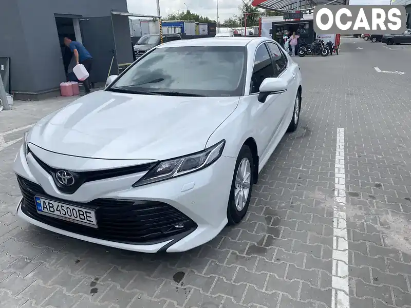 Седан Toyota Camry 2018 2.49 л. Автомат обл. Винницкая, Винница - Фото 1/10