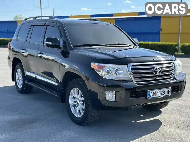 Позашляховик / Кросовер Toyota Land Cruiser 2013 4.46 л. Автомат обл. Житомирська, Житомир - Фото 1/21