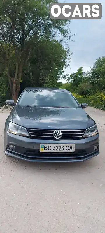 Седан Volkswagen Jetta 2016 1.6 л. Автомат обл. Львівська, Яворів - Фото 1/21