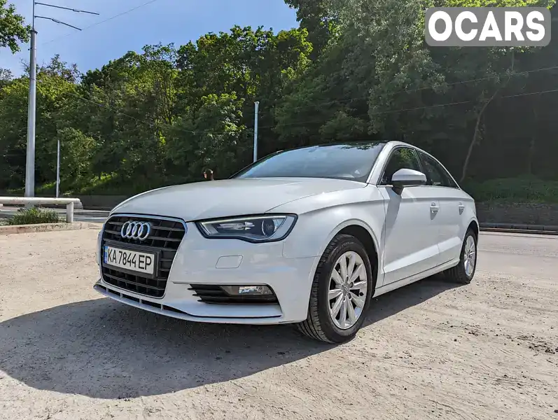 Седан Audi A3 2015 1.6 л. Автомат обл. Київська, Київ - Фото 1/21