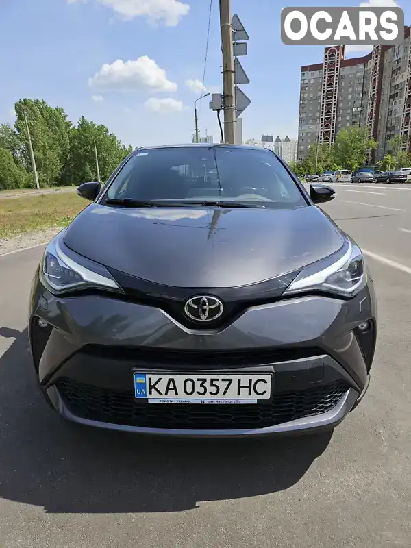 Внедорожник / Кроссовер Toyota C-HR 2019 1.2 л. Автомат обл. Киевская, Киев - Фото 1/21