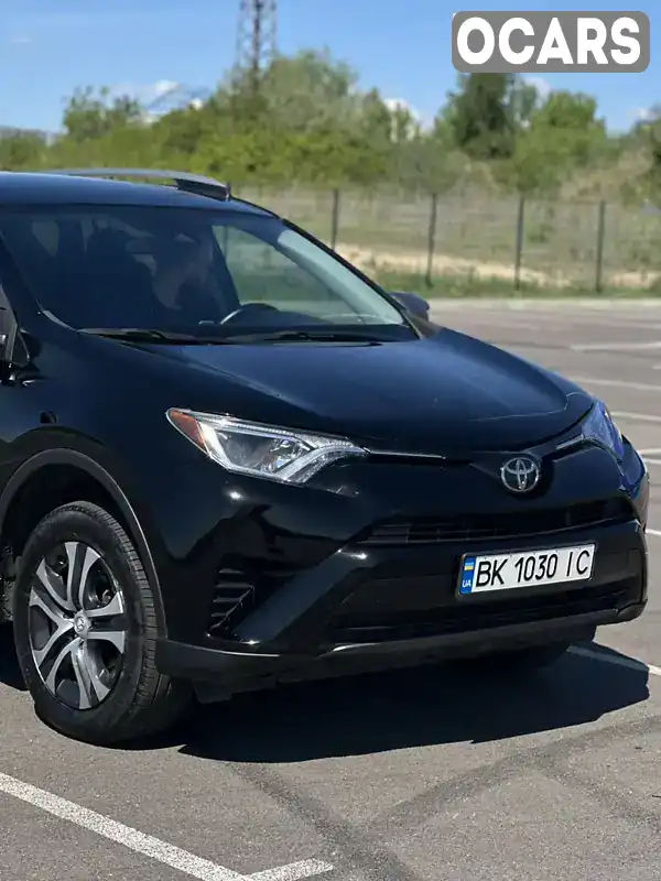 Внедорожник / Кроссовер Toyota RAV4 2018 2.49 л. Автомат обл. Ровенская, Ровно - Фото 1/21