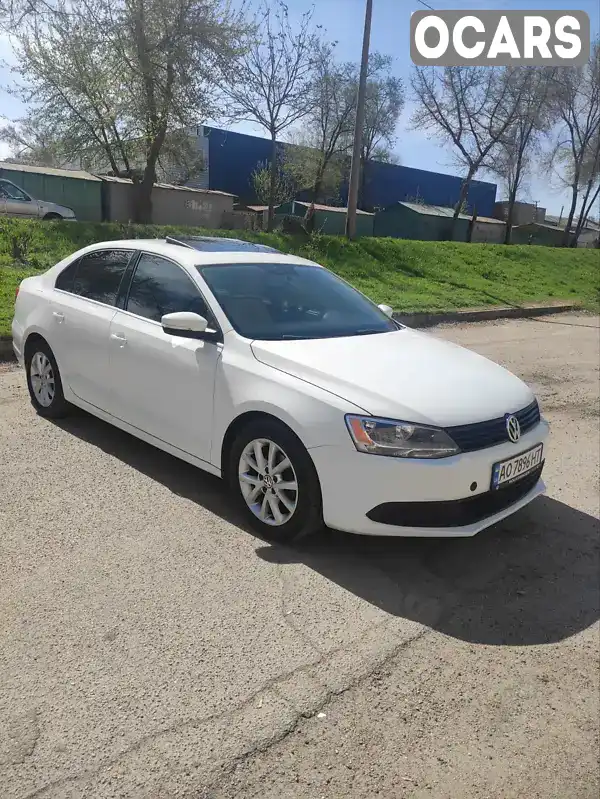 Седан Volkswagen Jetta 2014 1.8 л. Автомат обл. Запорізька, Запоріжжя - Фото 1/17