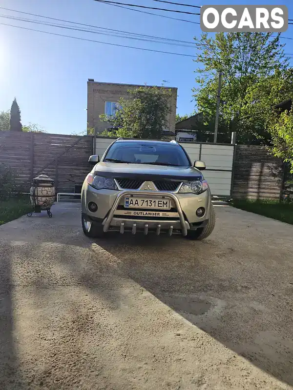 Позашляховик / Кросовер Mitsubishi Outlander XL 2008 3 л. Автомат обл. Київська, Київ - Фото 1/21