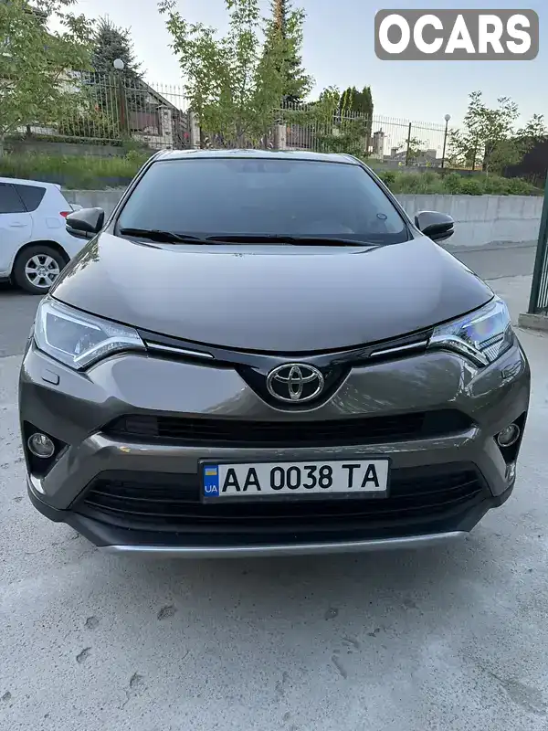 Позашляховик / Кросовер Toyota RAV4 2017 1.99 л. Автомат обл. Київська, Київ - Фото 1/16