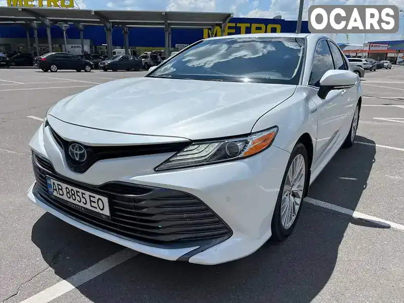 Седан Toyota Camry 2020 2.49 л. Вариатор обл. Винницкая, Винница - Фото 1/21