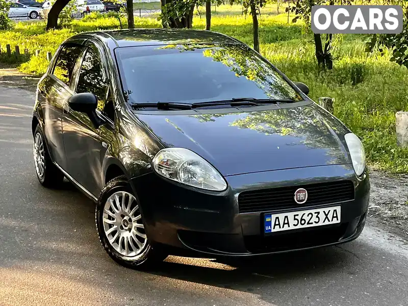 Хетчбек Fiat Punto 2011 1.2 л. Ручна / Механіка обл. Київська, Київ - Фото 1/21