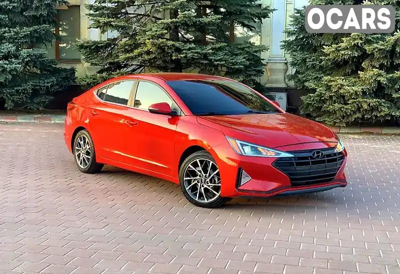 Седан Hyundai Elantra 2017 2 л. Автомат обл. Киевская, Киев - Фото 1/9